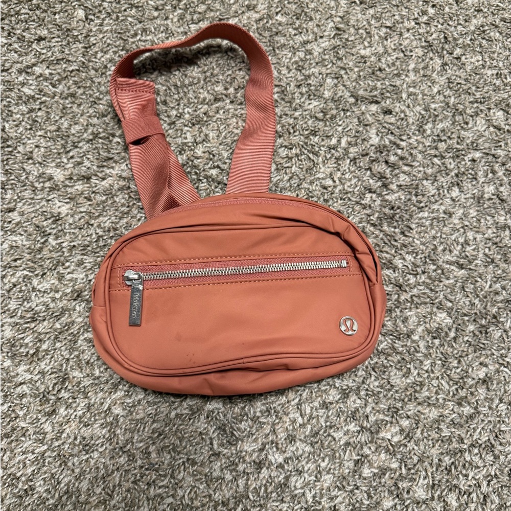 Lululemon Wanderlust Belt Bag